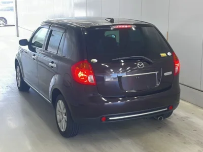Mazda VERISA