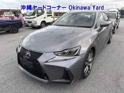 Lexus IS300h
