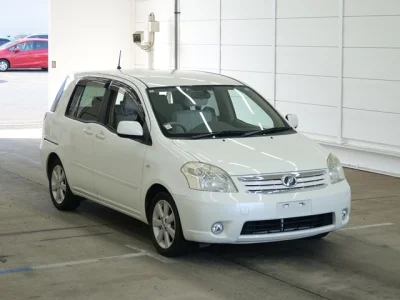Toyota Raum