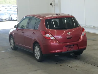 Nissan TIIDA