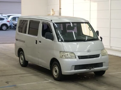Toyota LiteAce Van