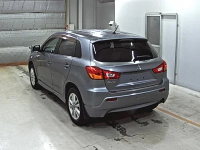 Mitsubishi RVR