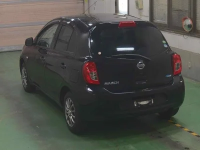 Nissan March