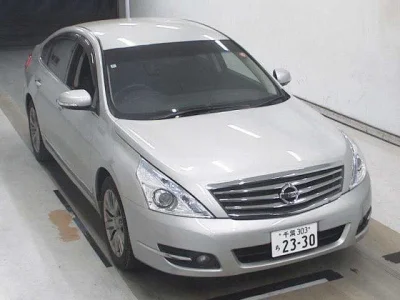 Nissan TEANA