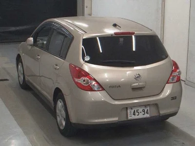 Nissan TIIDA