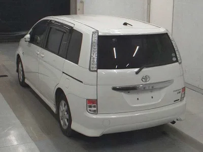 Toyota Isis
