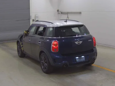 MINI Crossover