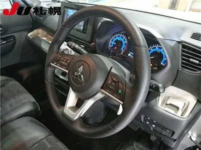Mitsubishi Delica Mini