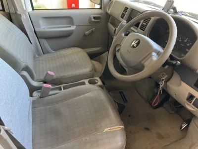 Mitsubishi Minicab Van