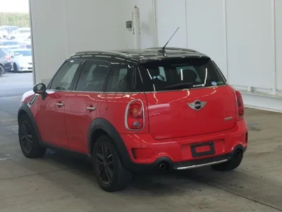 MINI Crossover