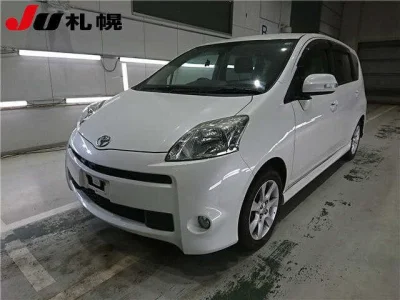 Toyota Passo Sette