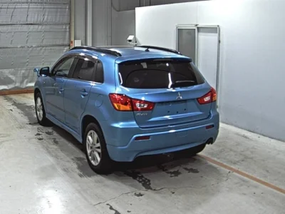 Mitsubishi RVR
