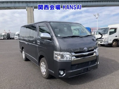 Toyota HiAce Van