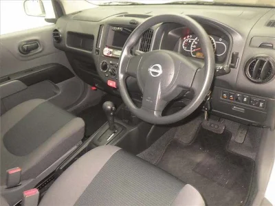 Nissan AD