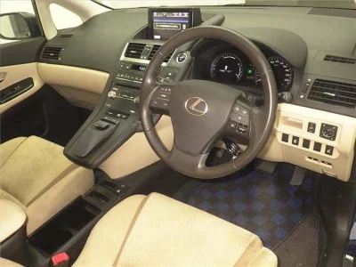 Lexus HS