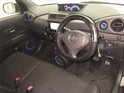 Toyota bB