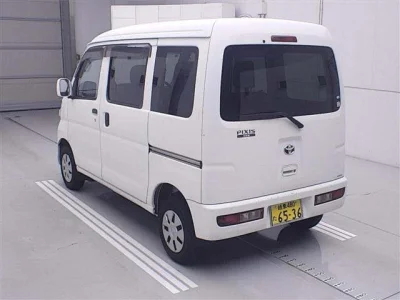 Toyota Pixis Van