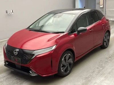 Nissan AURA