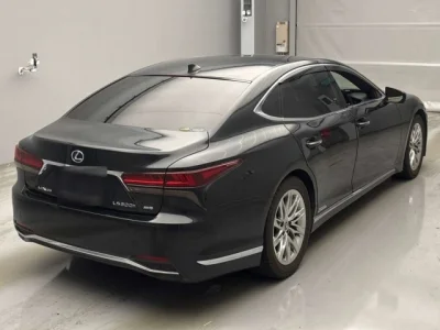 Lexus LS500h