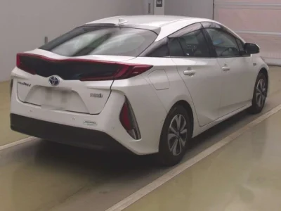 Toyota Prius PHV