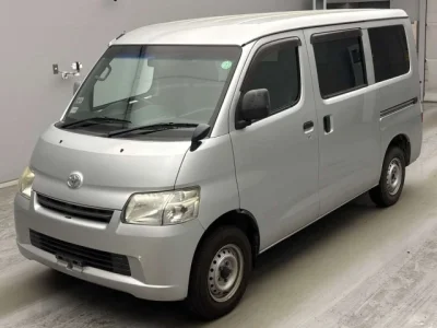 Toyota LiteAce Van