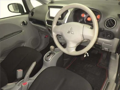 Mitsubishi i