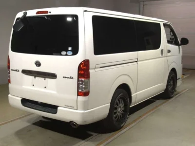 Toyota RegiusAce