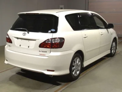 Toyota Ipsum
