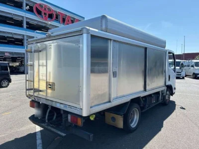 Isuzu ELF