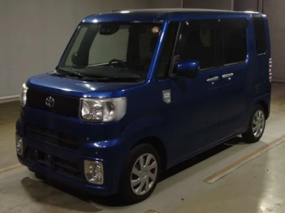 Toyota Pixis Mega