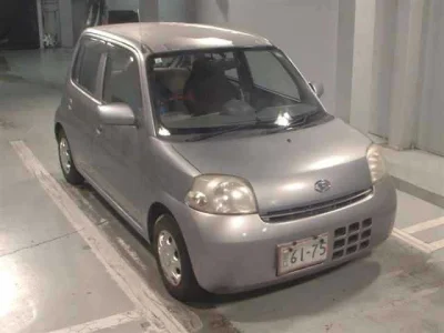 Daihatsu Esse