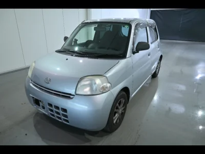 Daihatsu Esse