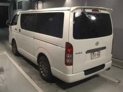 Toyota HiAce Van
