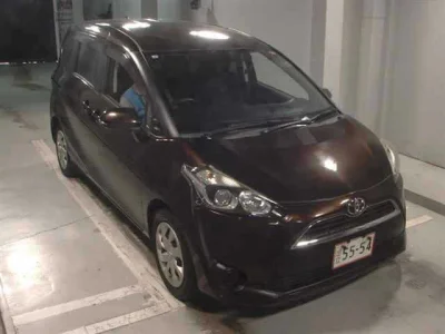 Toyota Sienta