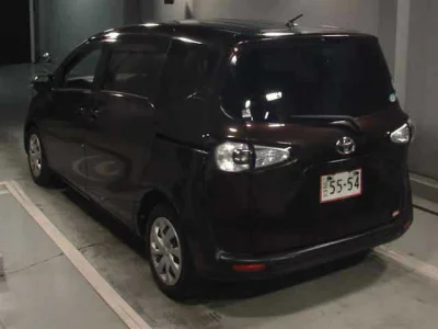 Toyota Sienta