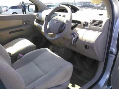 Toyota Raum