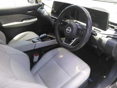 Nissan AURA