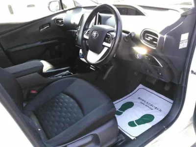 Toyota Prius PHV