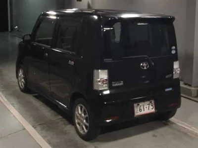 Toyota Pixis Space