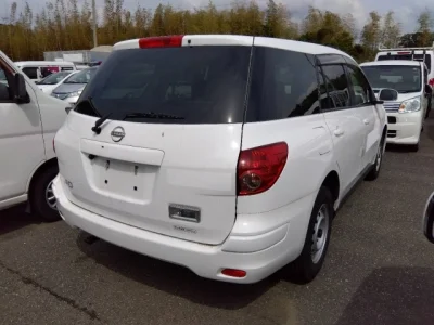 Nissan AD