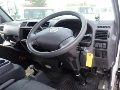 Mazda BONGO VAN