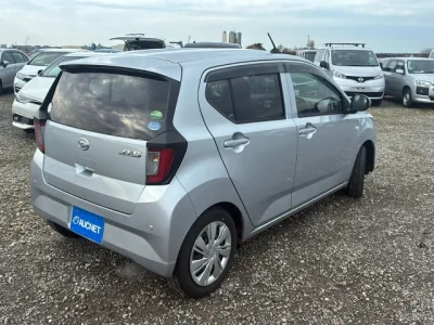 Daihatsu MIRA E S