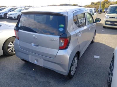 Daihatsu MIRA E S