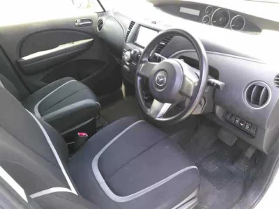 Mazda BIANTE