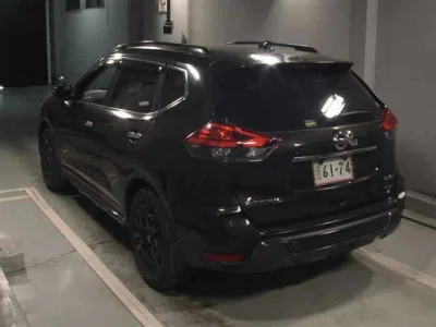 Nissan X-TRAIL
