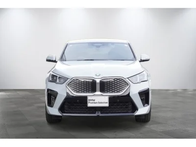 BMW IX2