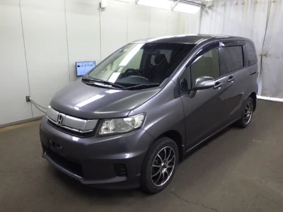 Honda Freed Spike