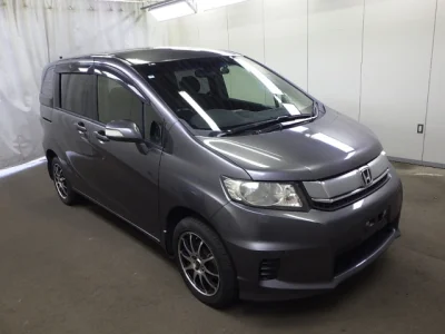 Honda Freed Spike
