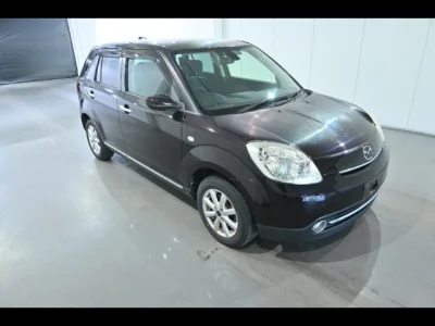 Mazda Verisa