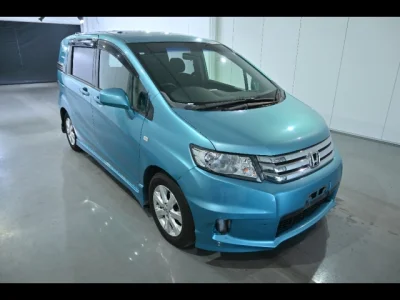 Honda Freed Spike